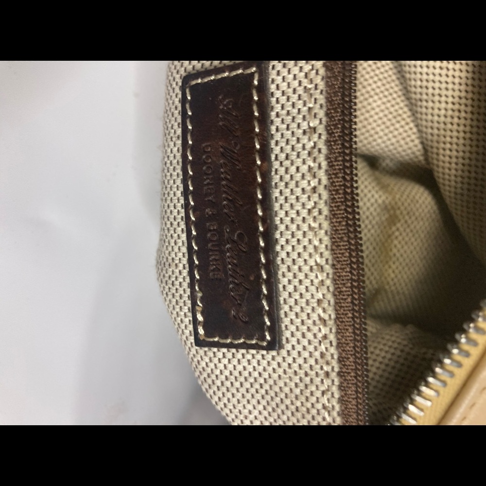 Dooney Bourke Tan Leather Pebbled Shoulder bag - Picture 8 of 8